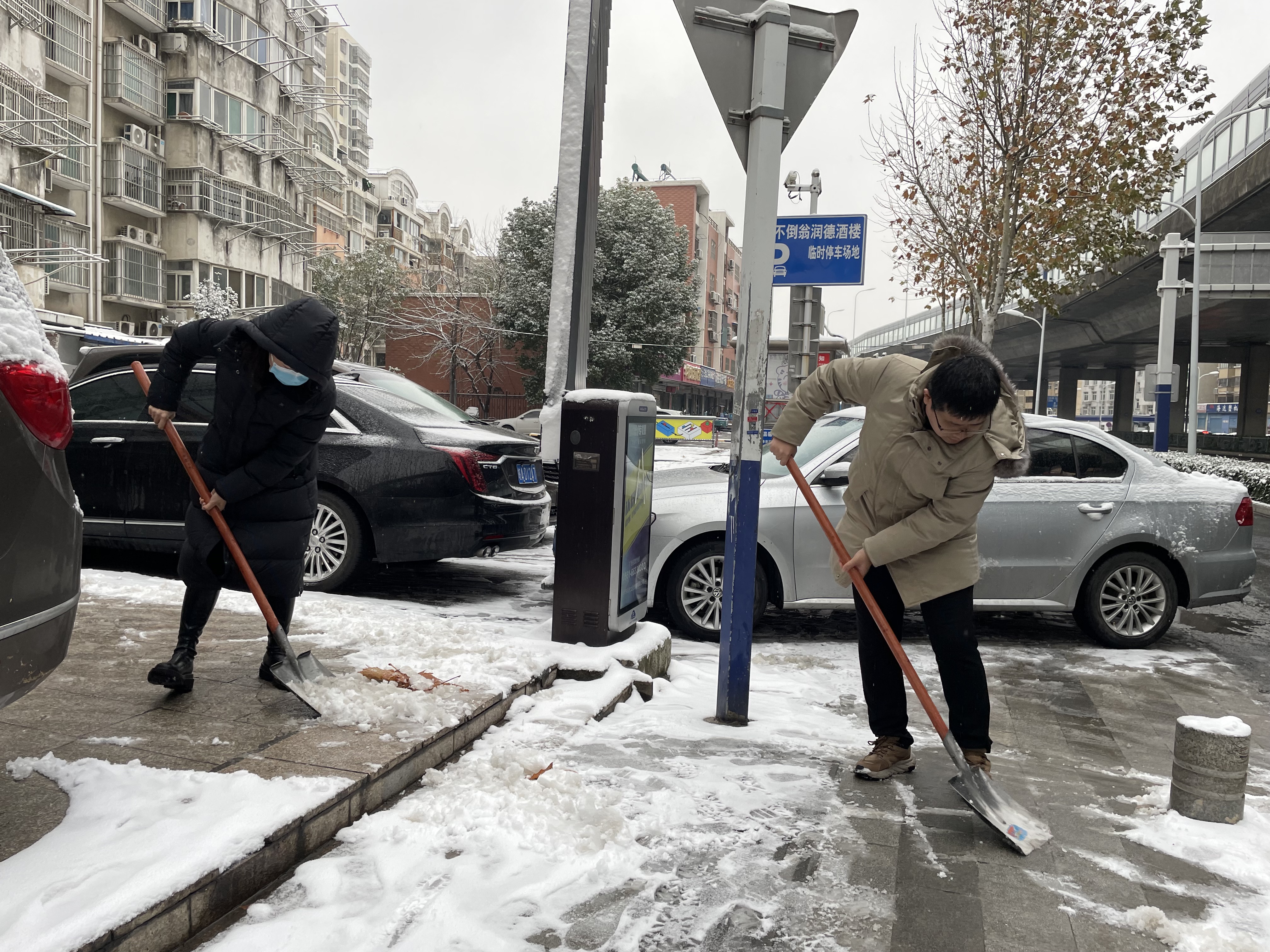 emc�ױ���(�й���½)�ٷ���վ